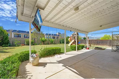 23281 Highland Oaks Court, Wildomar, CA 92595 - Photo 3