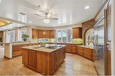 38075 Via Majorca, Murrieta, CA 92562 - Photo 13