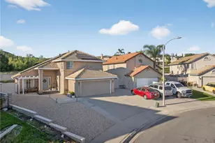 39055 Via Las Sintras, Murrieta, CA 92562 - Photo 47