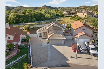 39055 Via Las Sintras, Murrieta, CA 92562 - Photo 3