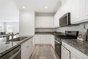 29068 Golden Sunset, Winchester, CA 92596 - Photo 11