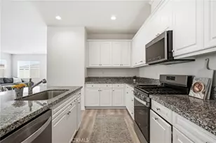 29068 Golden Sunset, Winchester, CA 92596 - Photo 9