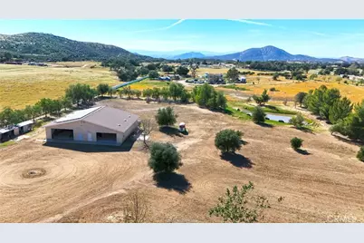 35389 Lynch Lane, Hemet, CA 92544 - Photo 7