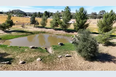 35389 Lynch Lane, Hemet, CA 92544 - Photo 11