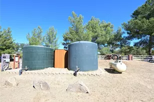 35389 Lynch Ln, Hemet, CA 92544 - Photo 57