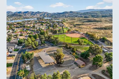 21951 Stawberry Lane, Canyon Lake, CA 92587 - Photo 13