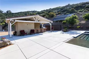 26045 Lucille Cir, Murrieta, CA 92562 - Photo 19