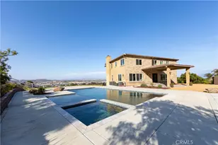 26045 Lucille Cir, Murrieta, CA 92562 - Photo 5