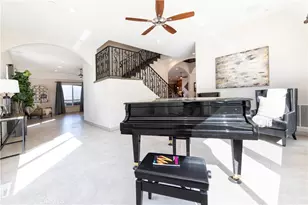 26045 Lucille Cir, Murrieta, CA 92562 - Photo 7