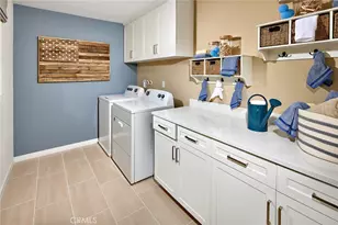 30959 Campania Rd, Highland, CA 92346 - Photo 17