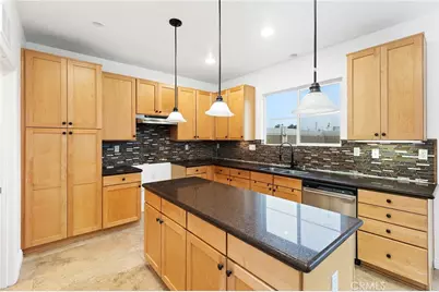 34027 Lily, Yucaipa, CA 92399 - Photo 9