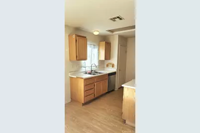 10611 Plainfield, Adelanto, CA 92301 - Photo 5