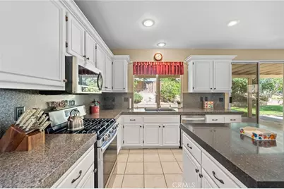 32097 Cala Gerona, Temecula, CA 92592 - Photo 13