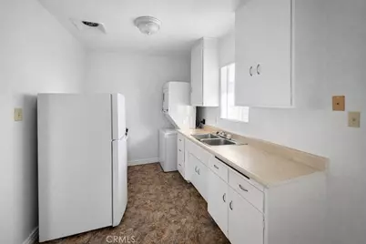 6450 Athol, 29 Palms MCB, CA 92277 - Photo 13