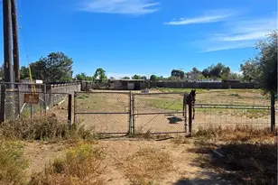 22401 Ellis Ave, Perris, CA 92570 - Photo 27