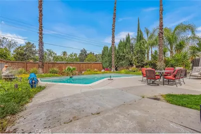 2367 Deerhorn Dr, Riverside, CA 92506 - Photo 11