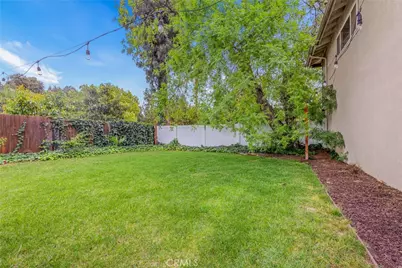 2367 Deerhorn Dr, Riverside, CA 92506 - Photo 15