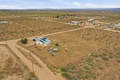 12035 Barbet, Phelan, CA 92371 - Photo 43