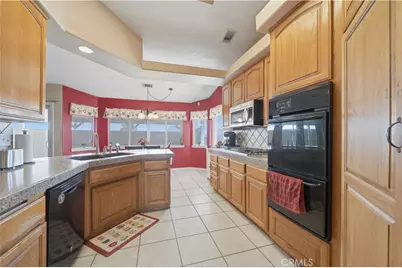 12035 Barbet, Phelan, CA 92371 - Photo 9