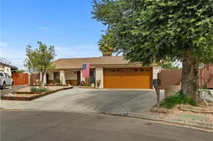 40466 Lockhart Ln, Hemet, CA 92544 - Photo 3