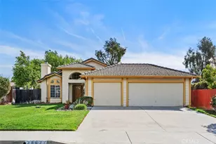 39622 Cedarwood Dr, Murrieta, CA 92563 - Photo 3