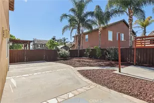31675 Brisa Ct, Murrieta, CA 92563 - Photo 33