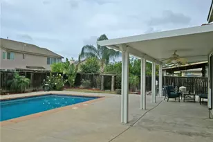 31935 Violet Dr, Winchester, CA 92596 - Photo 29