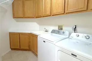 31935 Violet Dr, Winchester, CA 92596 - Photo 13