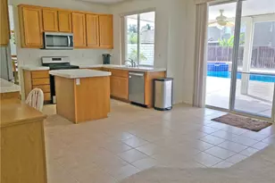 31935 Violet Dr, Winchester, CA 92596 - Photo 5