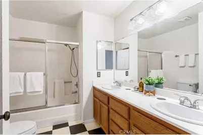 24550 Camino Meridiana, Murrieta, CA 92562 - Photo 31