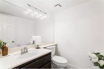 24550 Camino Meridiana, Murrieta, CA 92562 - Photo 19