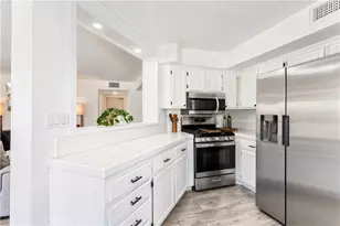 24550 Camino Meridiana, Murrieta, CA 92562 - Photo 15