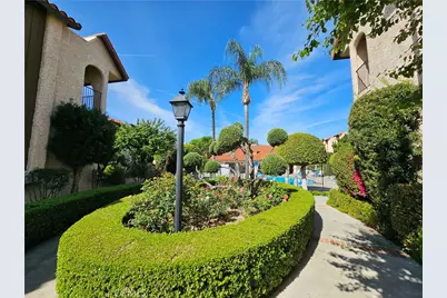1711 Grismer Avenue #52, Burbank, CA 91504 - Photo 61