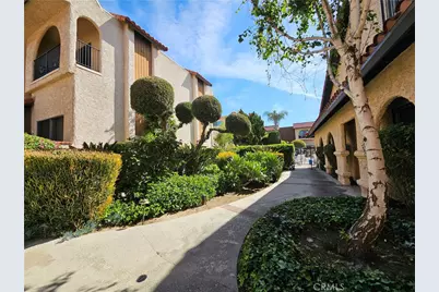 1711 Grismer Avenue #52, Burbank, CA 91504 - Photo 53