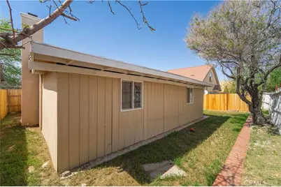 36806 Meadowview Court, Palmdale, CA 93552 - Photo 13