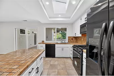 449 Hillway Drive, Vista, CA 92084 - Photo 13