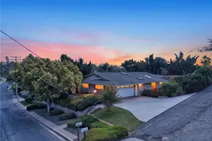 449 Hillway Dr, Vista, CA 92084 - Photo 1