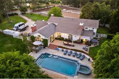 38500 Calle Pimienta, Murrieta, CA 92562 - Photo 3