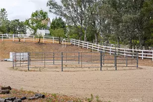 38500 Calle Pimienta, Murrieta, CA 92562 - Photo 53