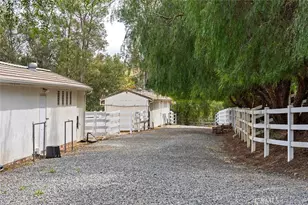38500 Calle Pimienta, Murrieta, CA 92562 - Photo 53