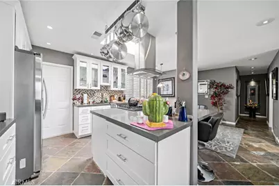 39004 Knoll View Circle, Cathedral City, CA 92234 - Photo 7