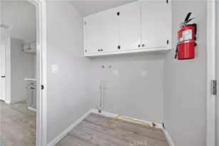 466 S Wellington Rd, Orange, CA 92869 - Photo 23