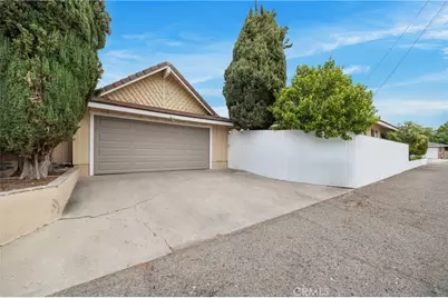 466 S Wellington Road, Orange, CA 92869 - Photo 29