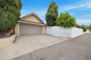 466 S Wellington Rd, Orange, CA 92869 - Photo 29