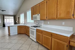 914 Banbury St, Hemet, CA 92544 - Photo 7