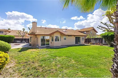 39555 Glenwood Court, Murrieta, CA 92563 - Photo 35