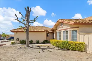 39555 Glenwood Ct, Murrieta, CA 92563 - Photo 7