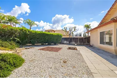 39555 Glenwood Court, Murrieta, CA 92563 - Photo 31