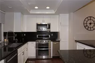 38220 Oaktree Loop, Murrieta, CA 92562 - Photo 9