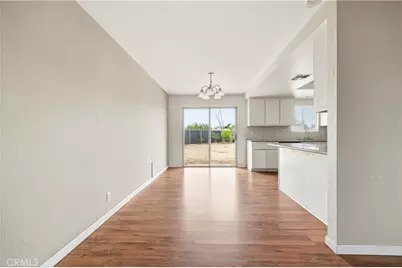 19125 Shoshonee Road, Apple Valley, CA 92307 - Photo 9